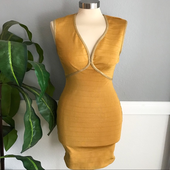 Dresses & Skirts - Bandage Mustard midi ✨